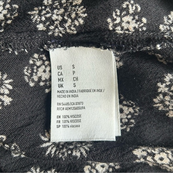 American Eagle Women's Plunge Neck Flare Sleeve Wrap Blouse, Small - Picture 4 of 5